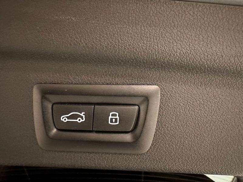 BMW Serie 2 Active Tourer 220i Active Tourer mhev 48V Msport auto