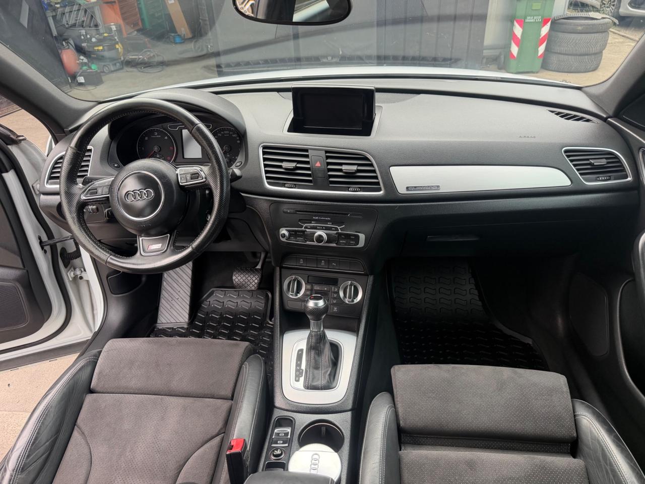 Audi Q3 2.0 TDI quattro S tronic Line Edition plus