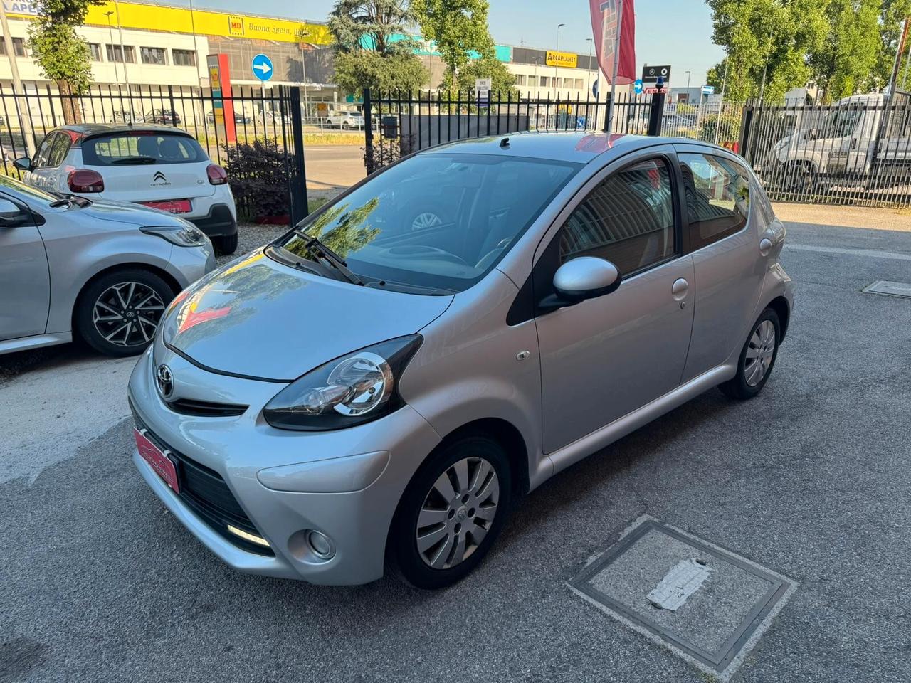 Toyota Aygo 1.0 12V VVT-i 5 porte Lounge MMT