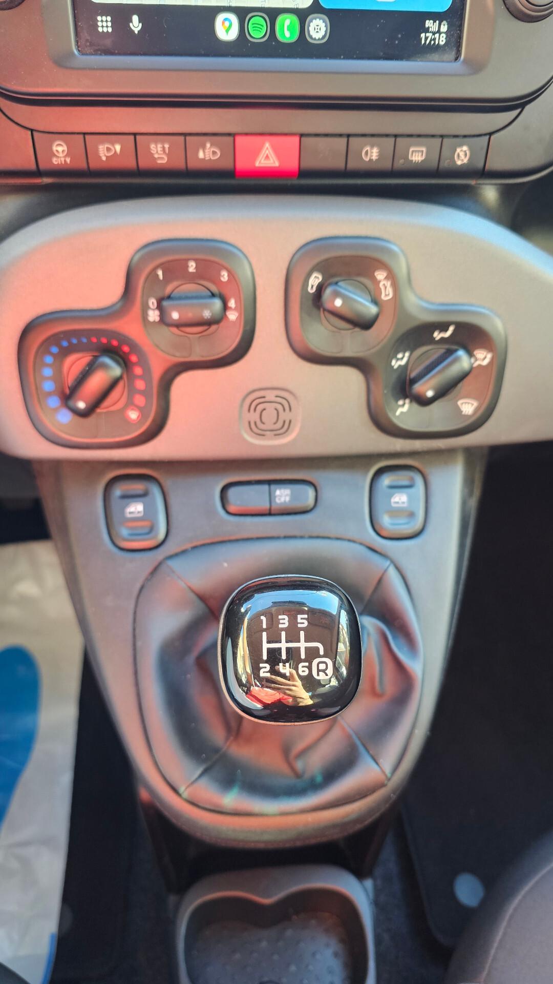 Fiat Panda 1.0 FireFly S&S Hybrid City Cross UNIPRO' NO NOLEGGIO