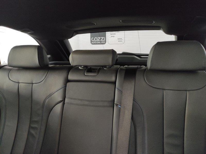 BMW Serie 5(G30/31/F90) - 520d xDrive Touring Msport