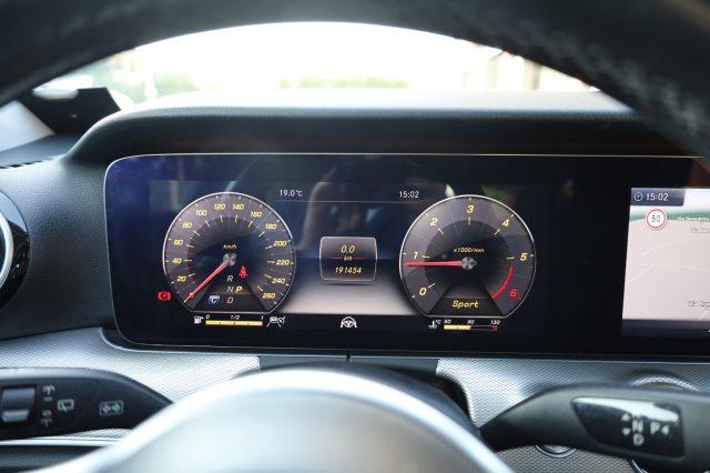 MERCEDES-BENZ E 220 d S.W. 4Matic Auto LED Luci AMBIENT Camera ACC Rad