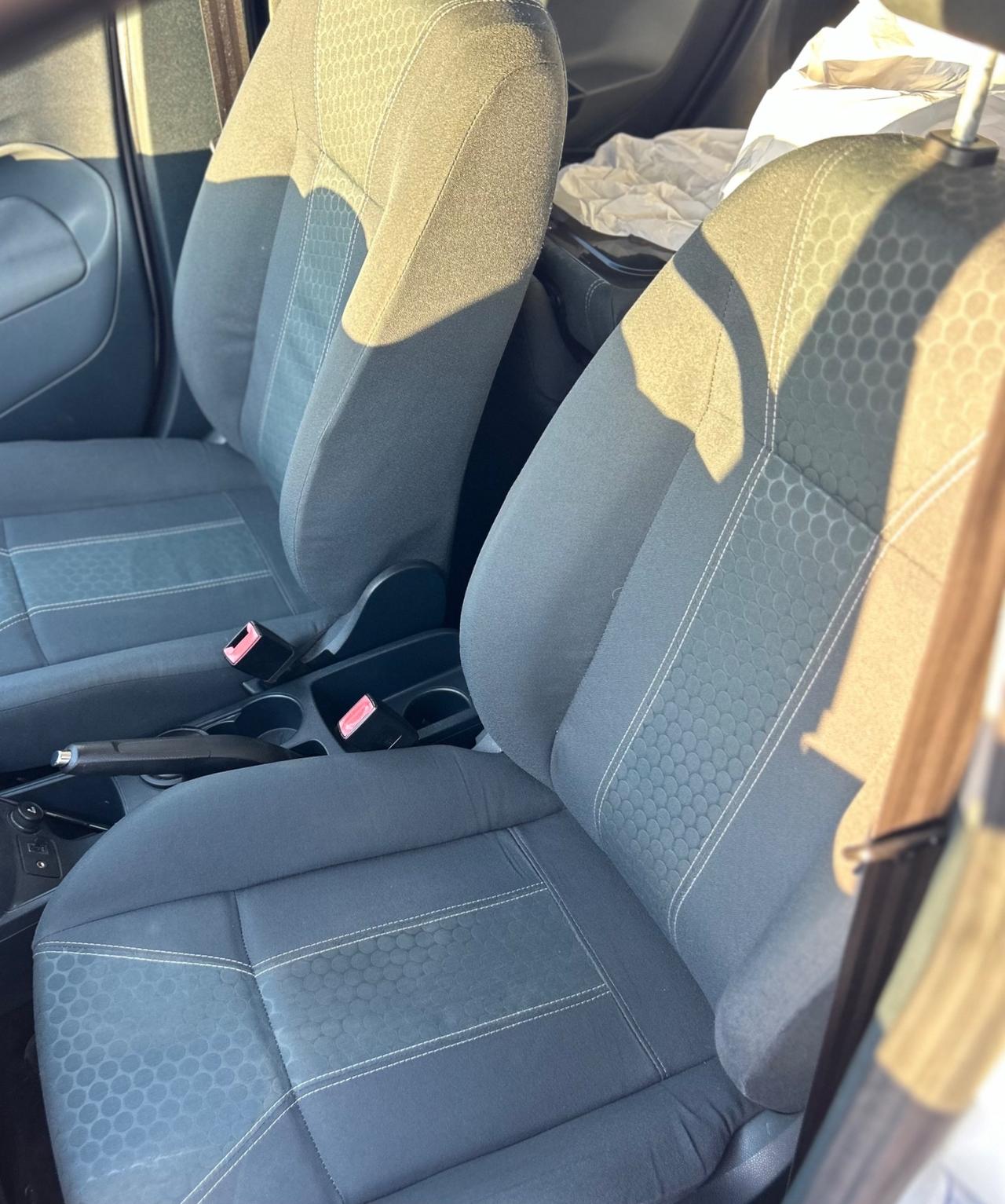 Ford Fiesta 1.4 TDCi 5p. Titanium Neopatentati