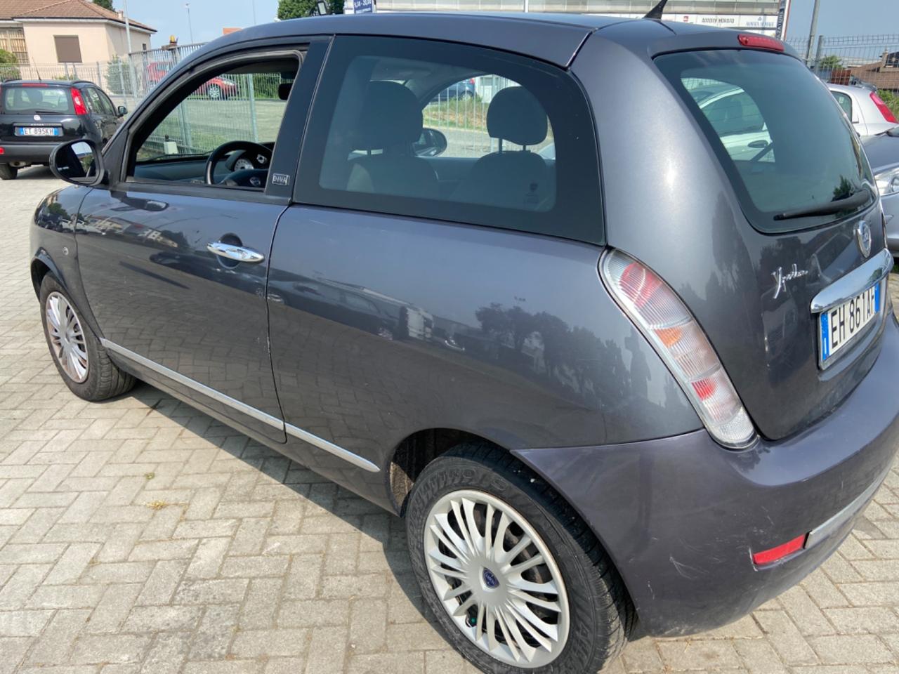 Lancia Ypsilon 1.3 MJT 75 CV Diva x commercianti