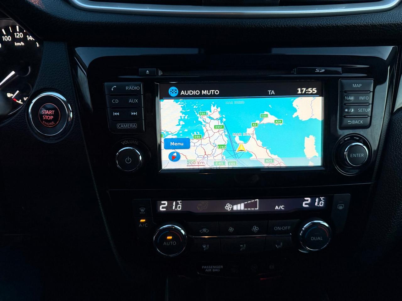 Nissan Qashqai 1.5 dCi Visia Led 4Cam Navi