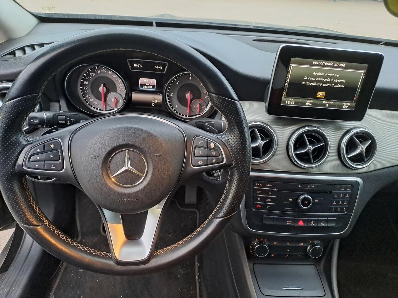 Mercedes-benz GLA 180 d Automatic Sport