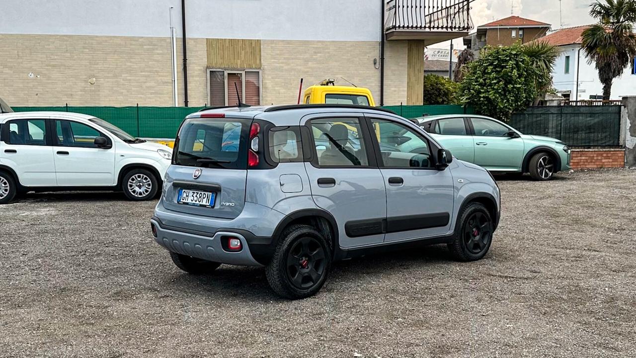 Fiat Panda Cross 1.0 FireFly S&S Hybrid