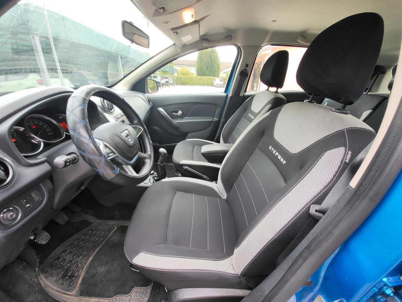 Dacia Sandero Stepway 1.0 TCe 100 CV ECO-G Comfort