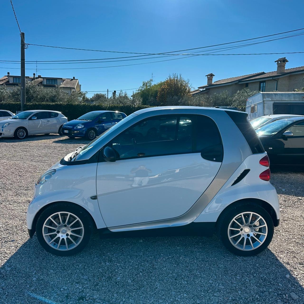 Smart ForTwo 1000 52 kW coupé limited two