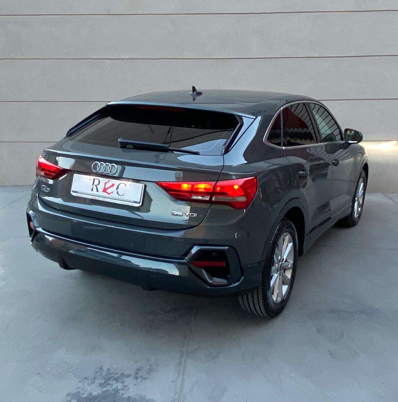 Audi Q3 Sport back 2.0 Diesel