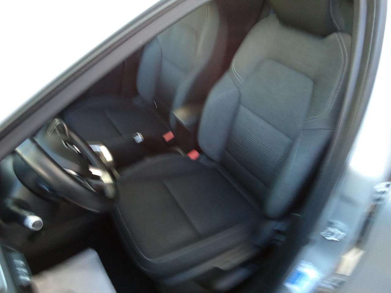 Renault Captur Blue dCi 115 CV EDC Initiale Paris