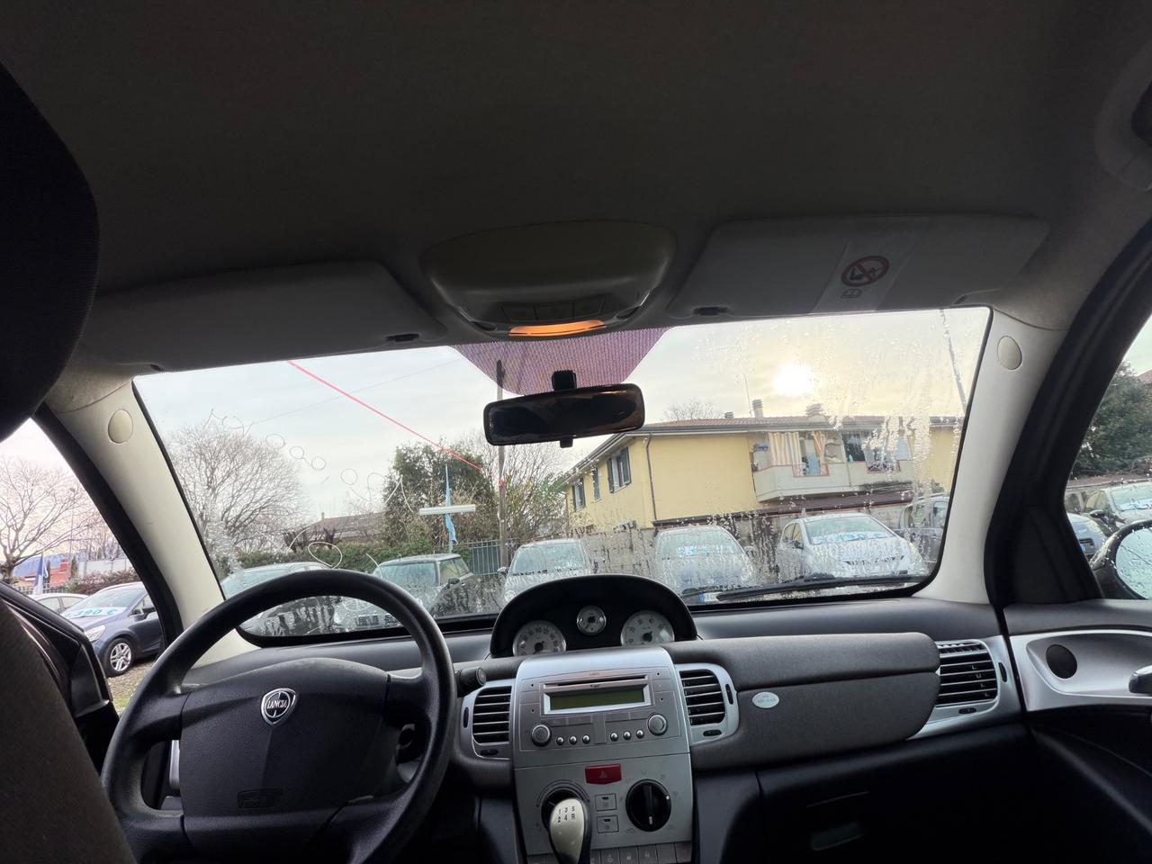 Lancia Ypsilon 1.4 Platino Ecochic GPL