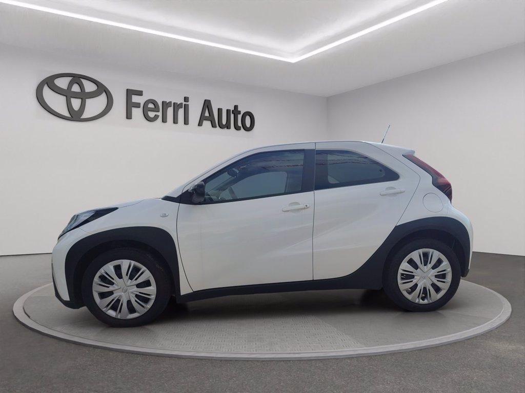 TOYOTA Aygo x 1.0 active 72cv del 2023