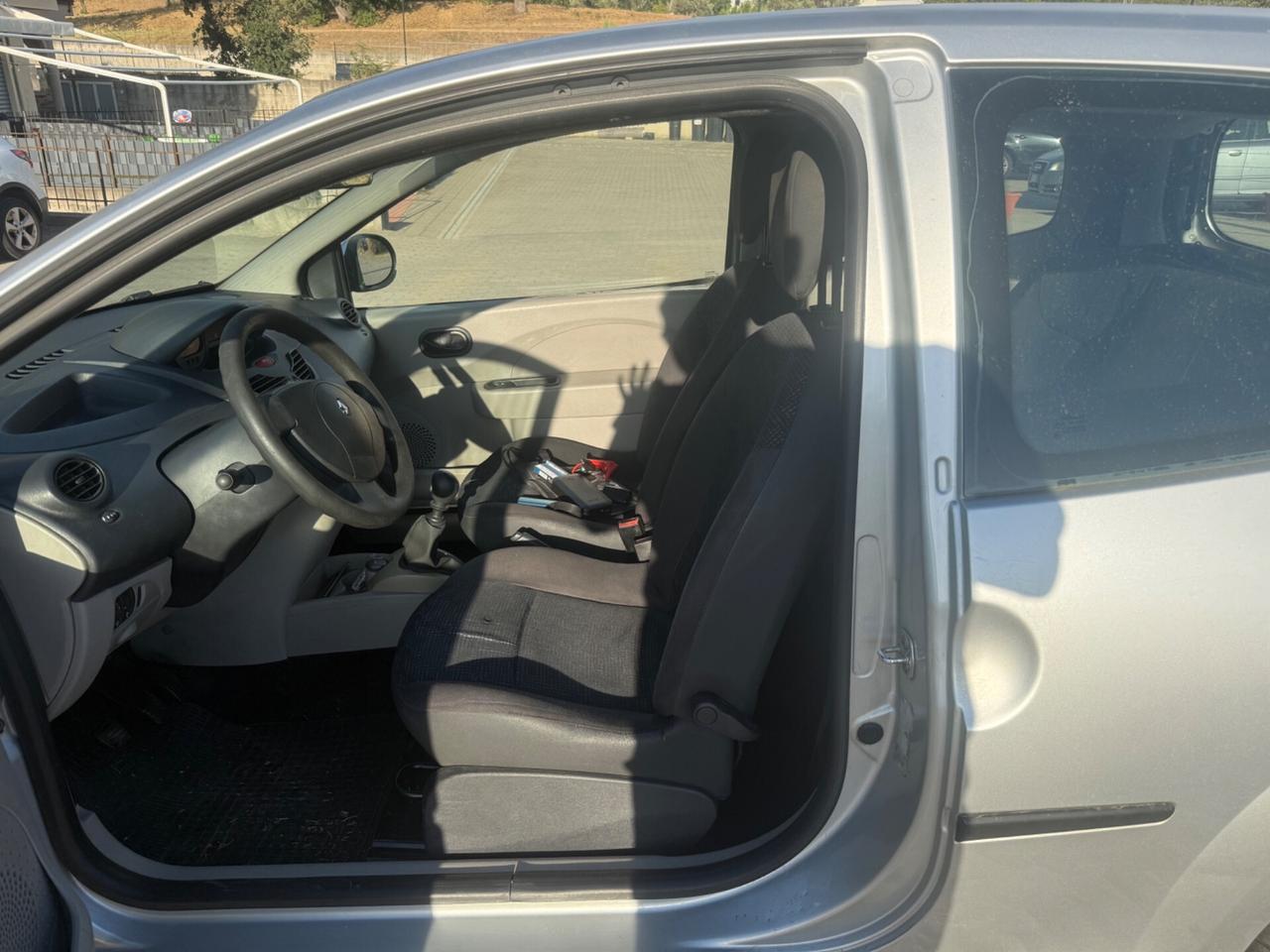 Renault Twingo 1.2 16V Initiale