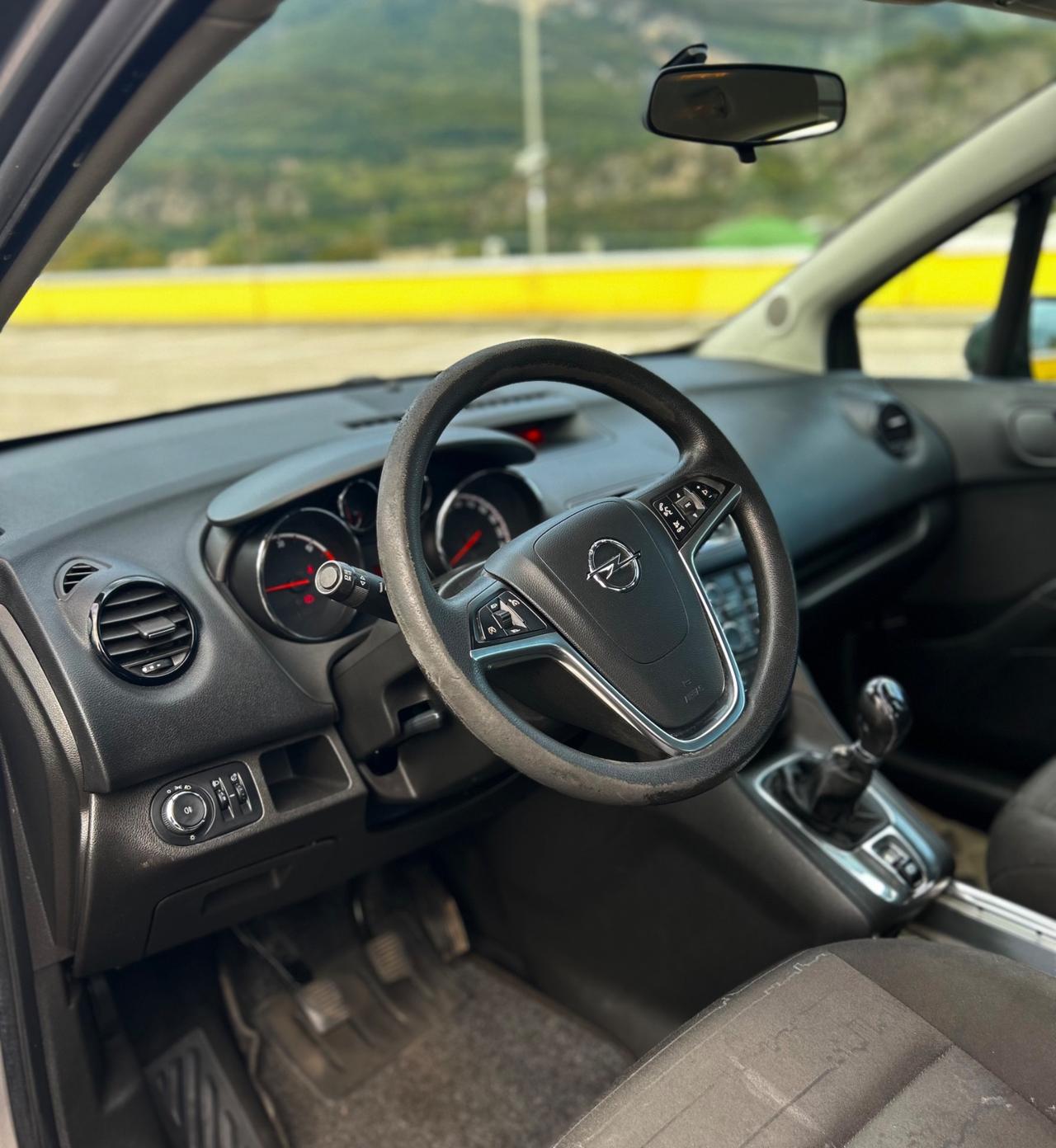 Opel Meriva B-Color Panoramic Neopatentati 2011
