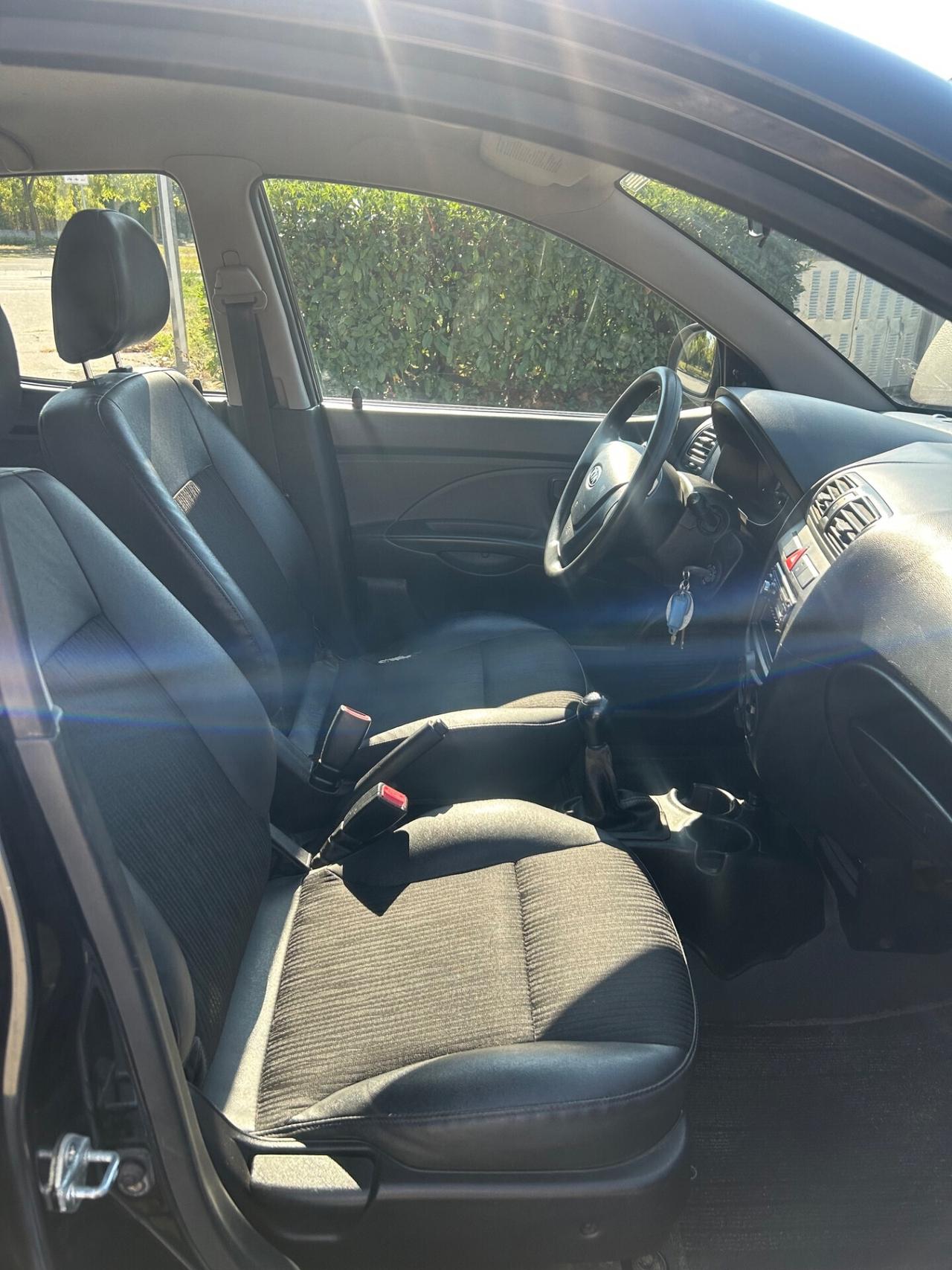 Kia Picanto 1.0 cc impianto a GPL scadenza 2032