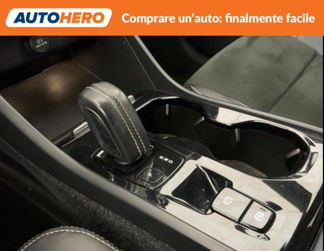VOLVO XC40 D4 AWD Geartronic R-design