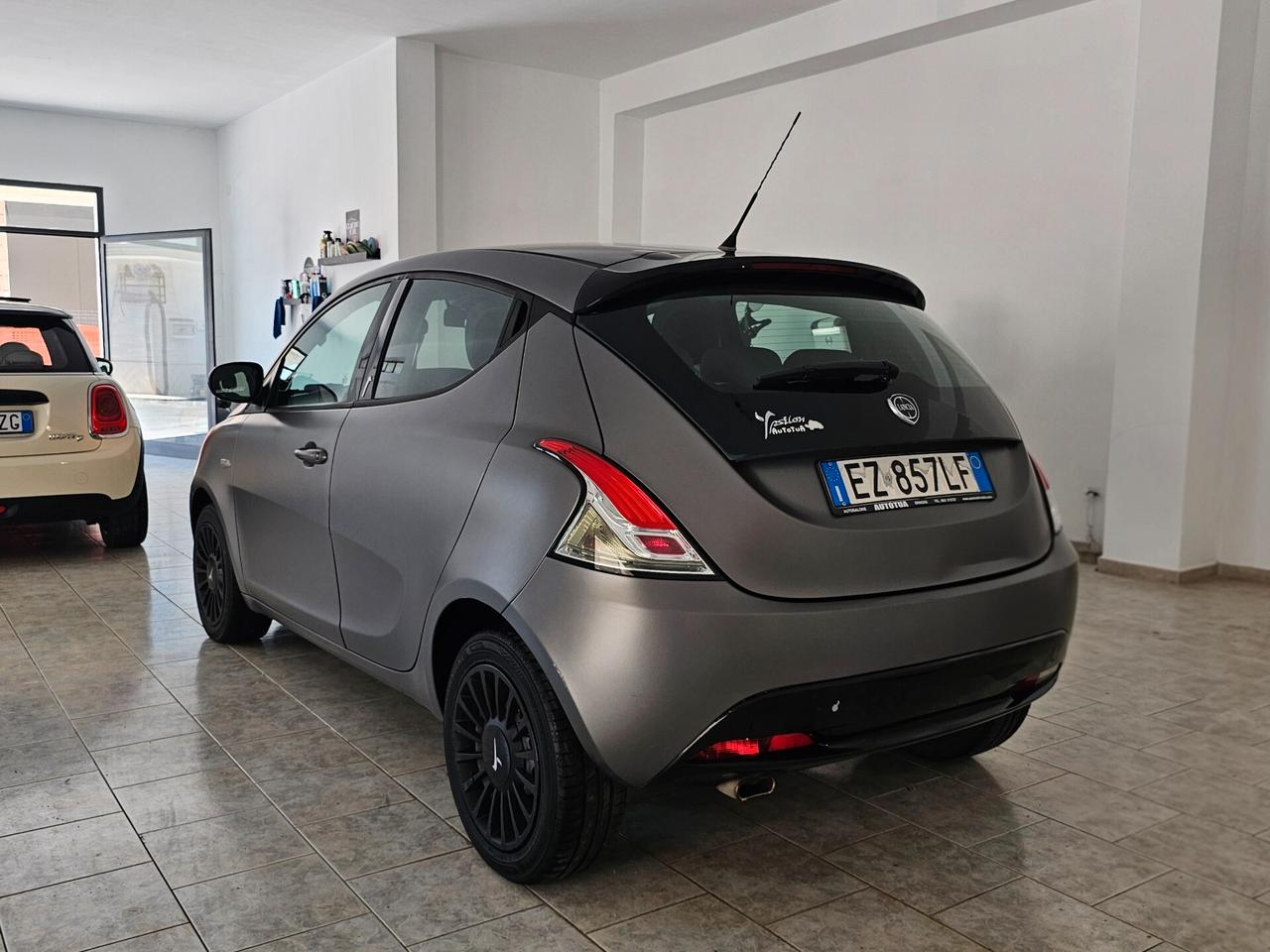 Lancia Ypsilon 1.2 69 CV 5 porte GPL Ecochic Elefantino