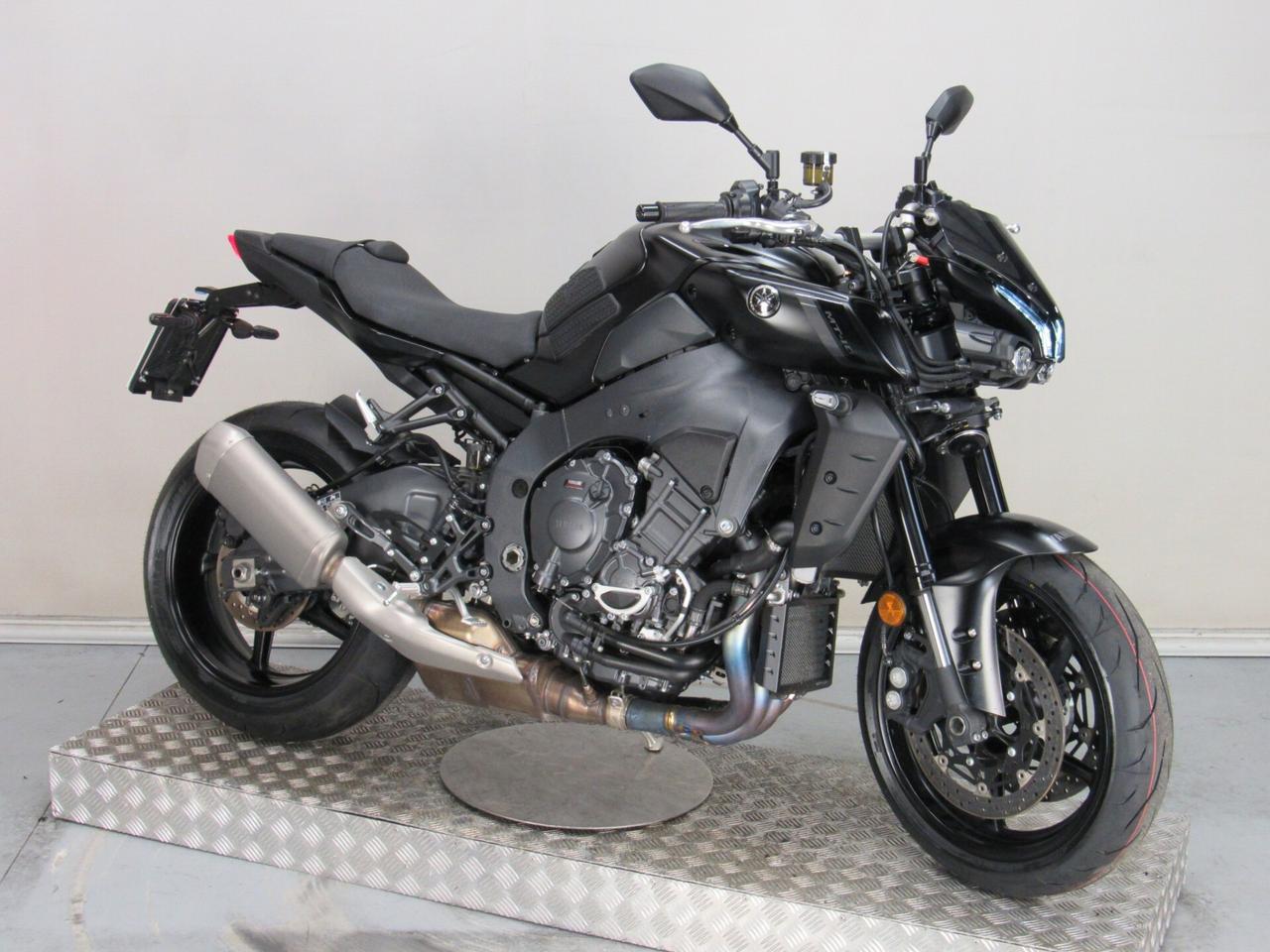 Yamaha MT-10 ABS TECH BLACK