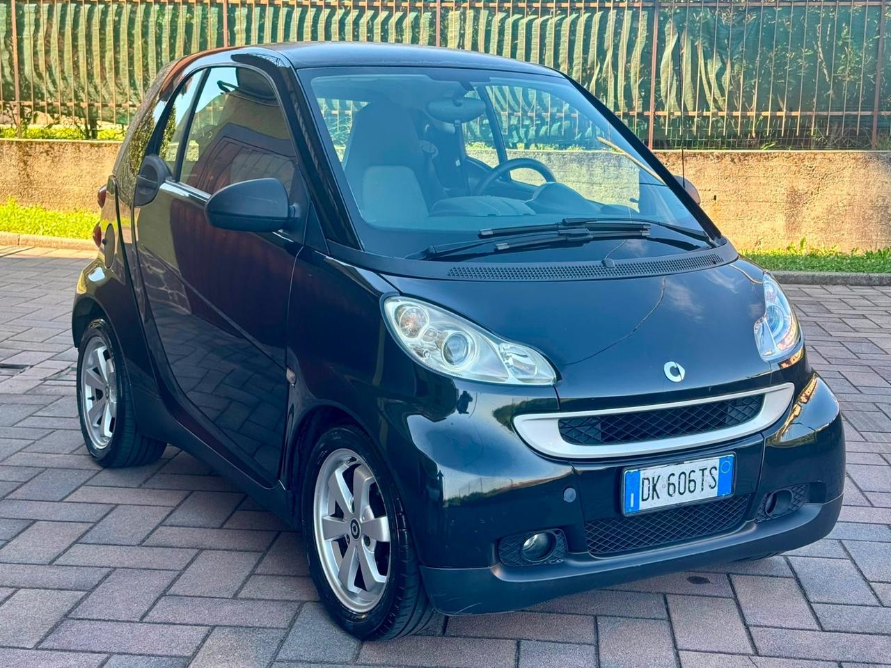 Smart ForTwo 1000 62 kW coupé passion