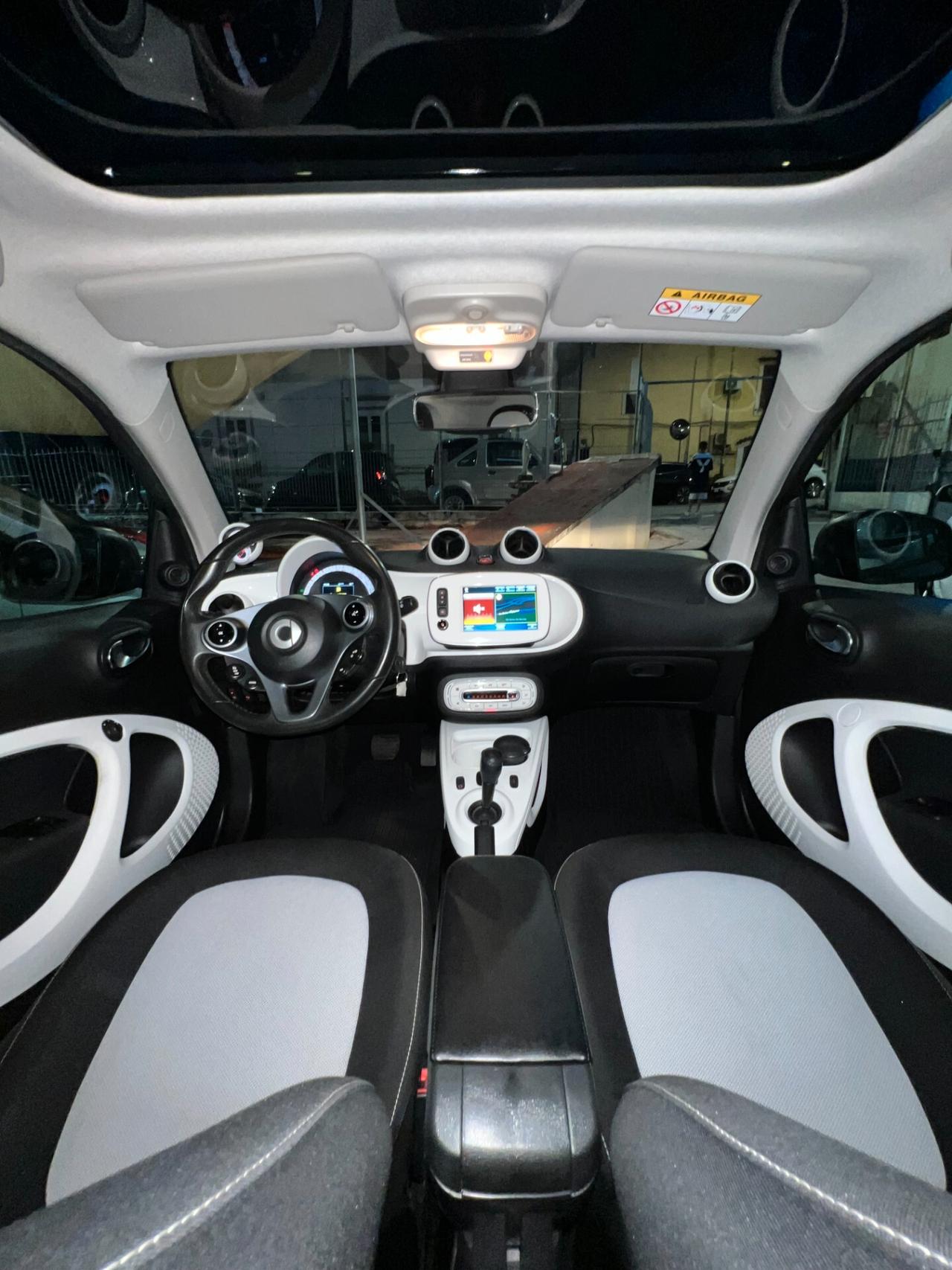 Smart ForTwo 1.0 71 cv Navi.Bracciolo-Cambio Automatico