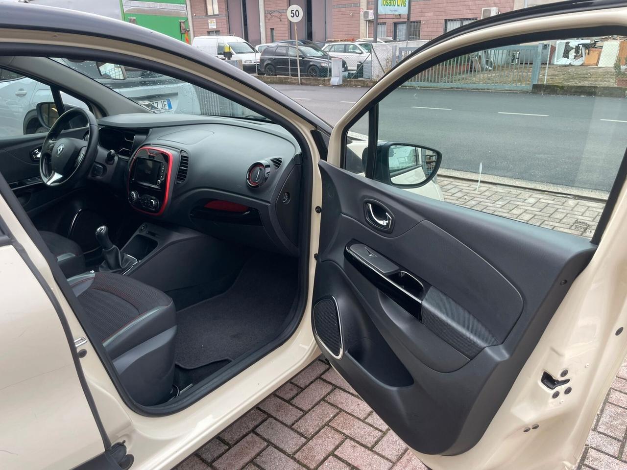 Renault Captur 1.5 dCi 8V 90 CV Project Runway ok neopatentati