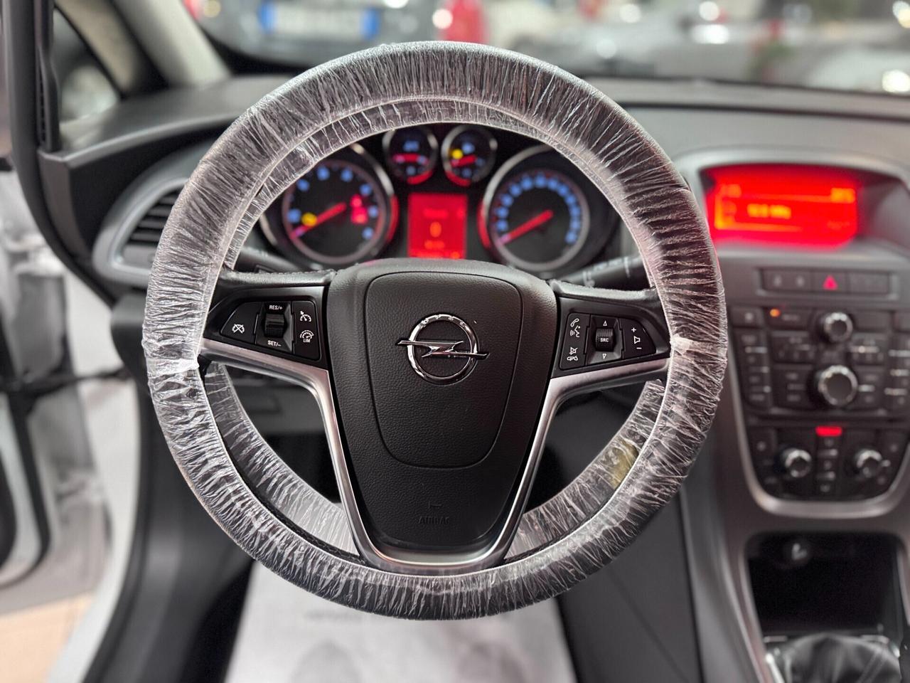 Opel Astra GTC 1.7 CDTI 110CV S&S 3 porte Cosmo