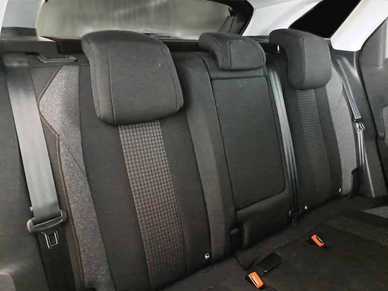 PEUGEOT 3008 BlueHDI 130 EAT8 S/S Business
