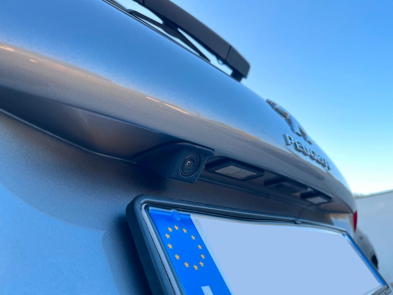 Peugeot 2008 BlueHDi 120 S&S Crossway (tetto in vetro)