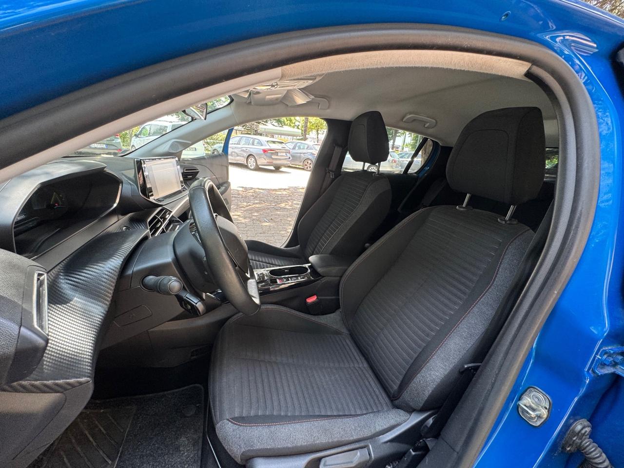 Peugeot 208 motore elettrico 136 CV 5 porte Active Pack
