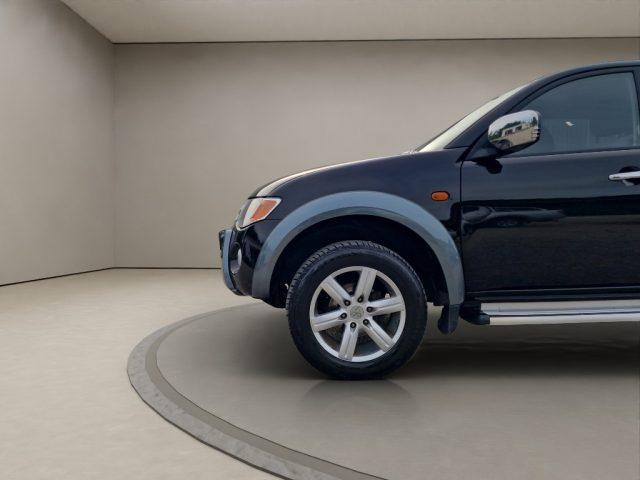 MITSUBISHI L200 2.5 DI-D/136CV Double Cab Invite