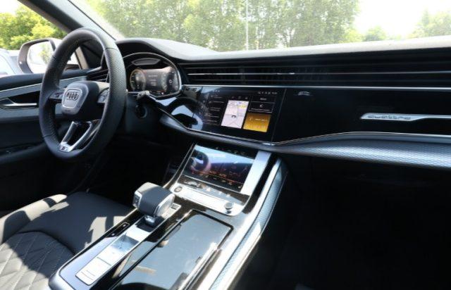 AUDI Q8 SUV 55 TFSI e quattro tiptronic S line edition