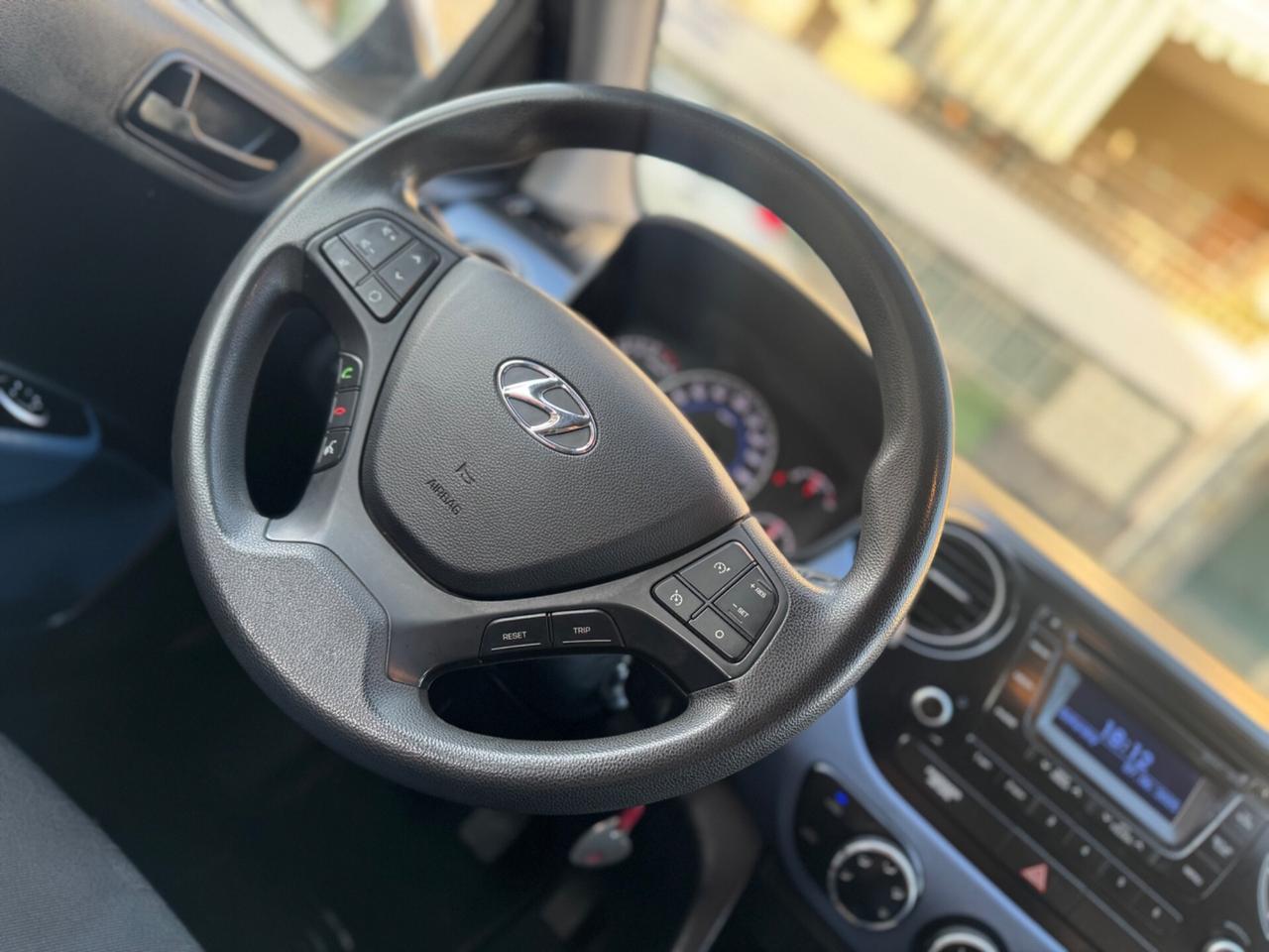 Hyundai i10 1.0 MPI Sound Edition