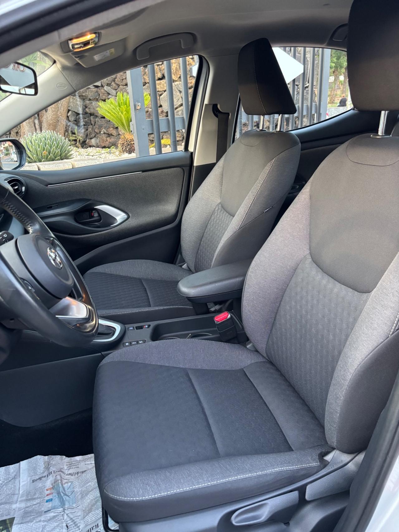 Toyota Yaris 1.5 Hybrid 5 porte Lounge 04/2021