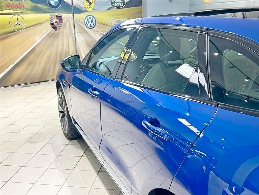 Jaguar F-Pace 3.0 D V6 300 CV AWD aut. S