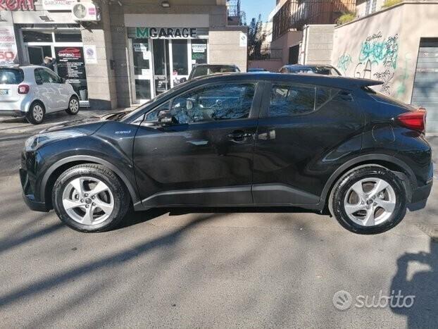 Toyota C-HR Hybrid Business NO OBBL. FINANZ.