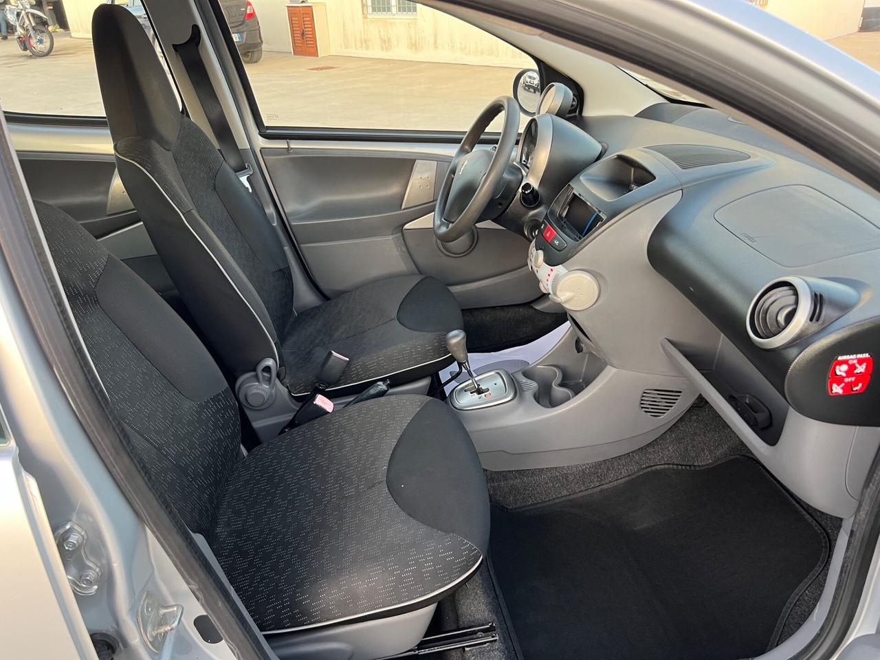 Peugeot 107 1.0 68CV 5p. Automatica 2010