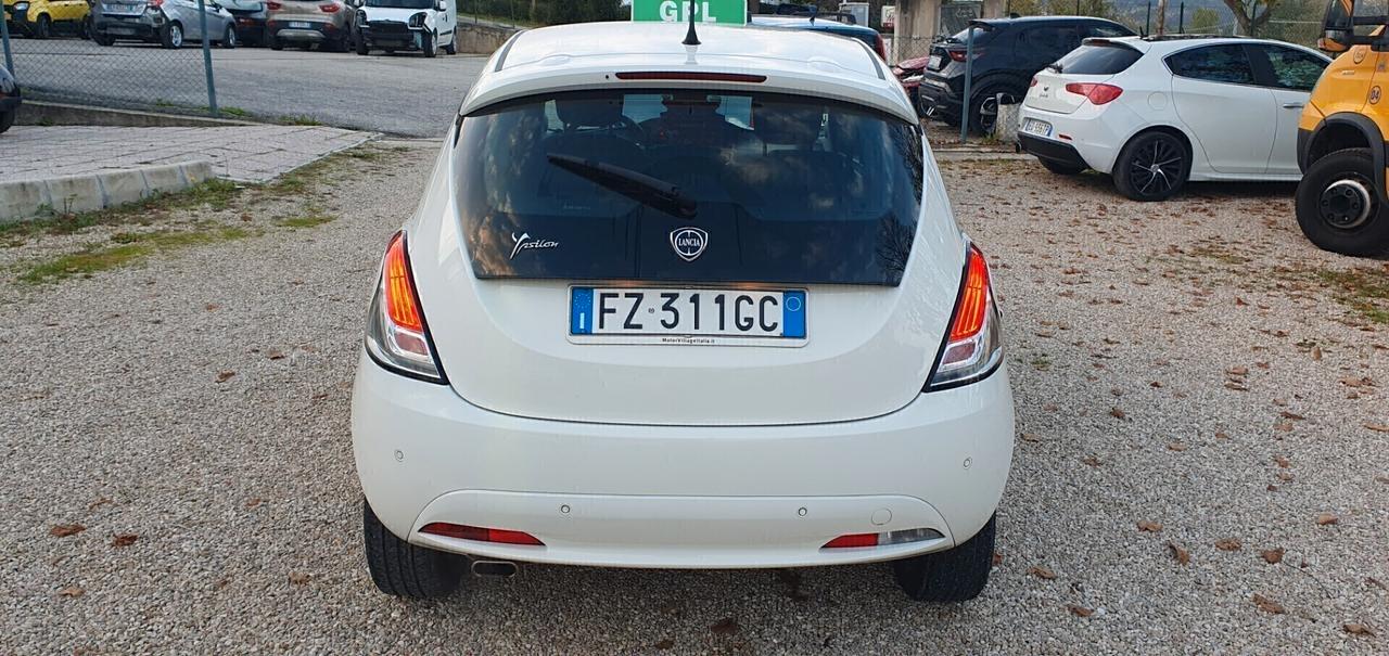 Lancia Ypsilon 1.2 69 CV 5 porte GPL Ecochic Gold