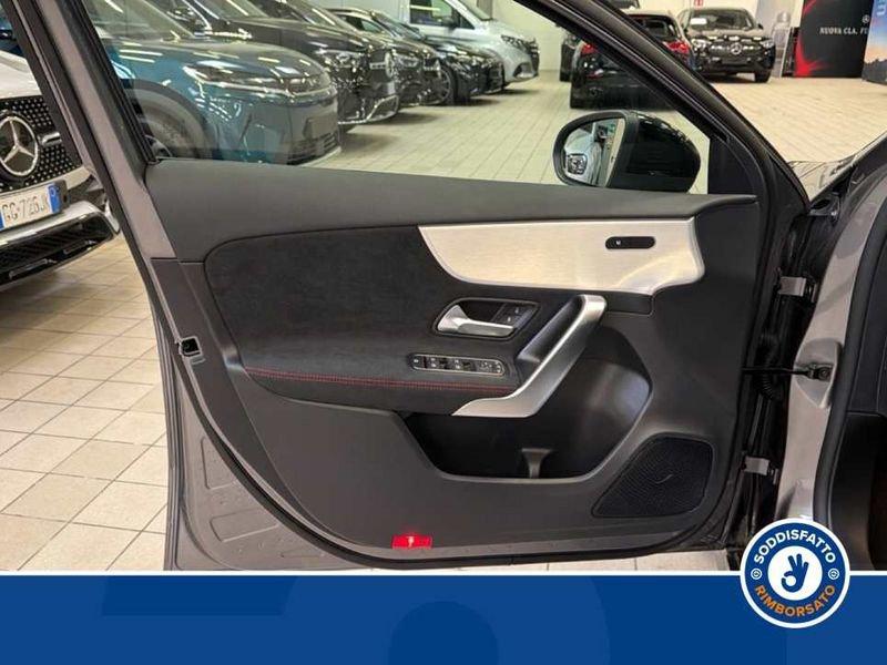 Mercedes-Benz Classe A 250 Automatic 4Matic AMG Line Premium