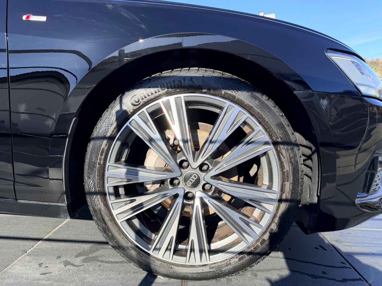 Audi A6 Avant 40 2.0 TDI quattro ultra S tronic line