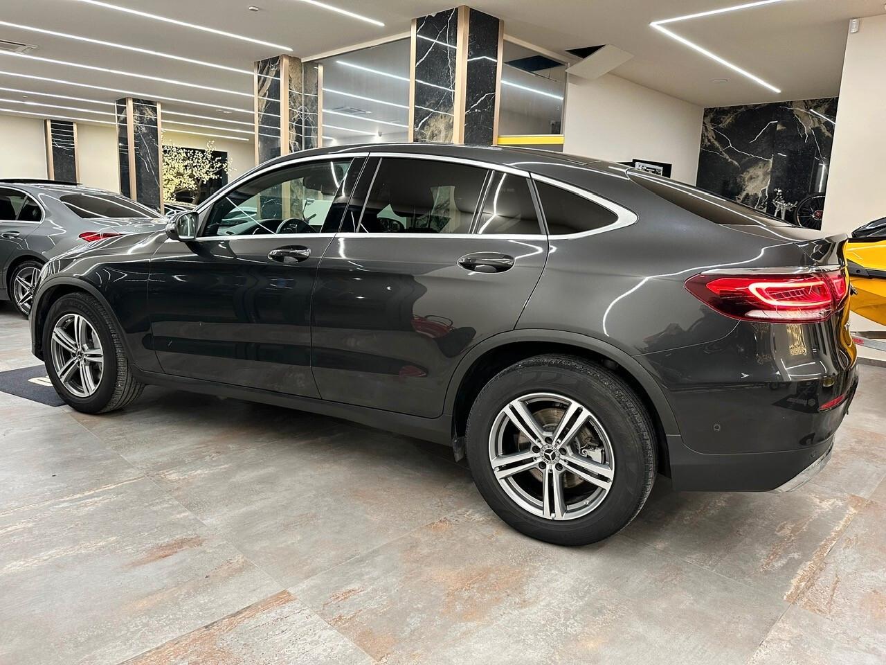 Mercedes-benz GLC 220d 4Matic Coupé Sport Pelle estesa Cockpit