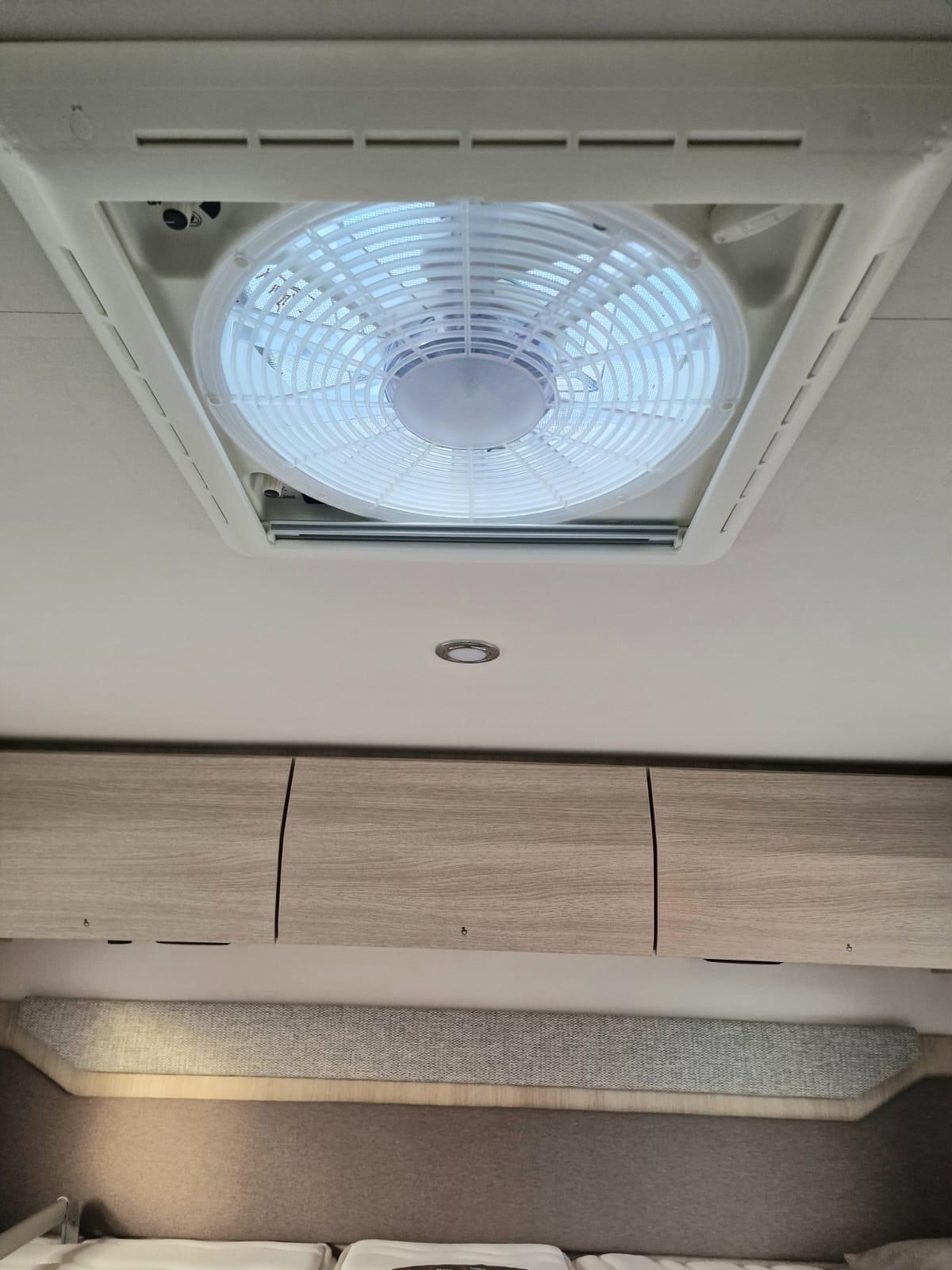 Rapido motorhome del 2023 in saldo 103