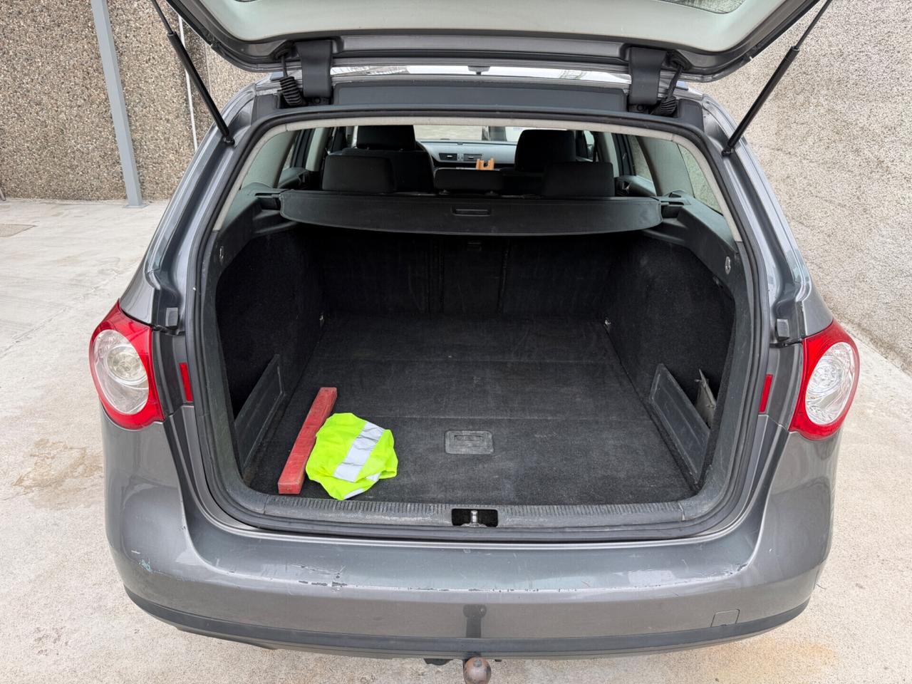 VW PASSAT 2.0TDI GANCIO TRAINO 1800