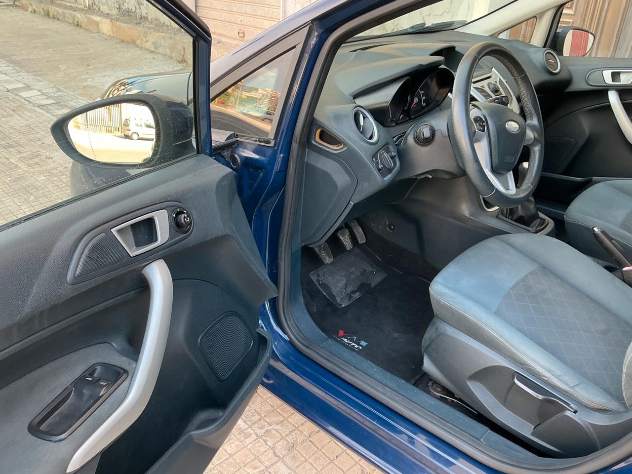 Ford Fiesta Ikon 1.4 TDCi 70CV 5 porte