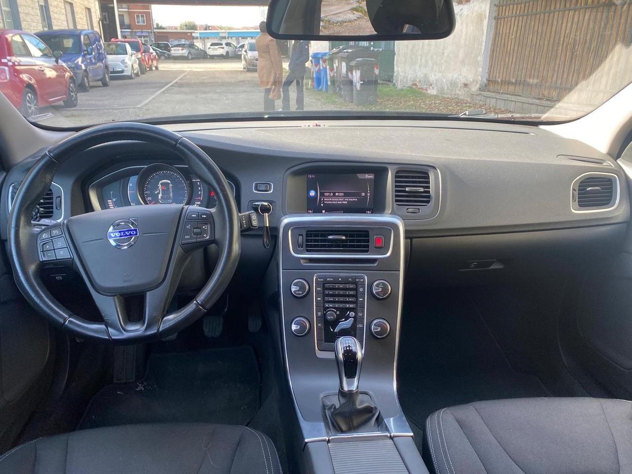 Volvo V60 Kinetic 2.0 D2 #7478