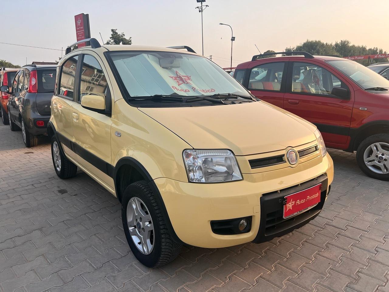 Fiat Panda 1.3 MJT 4x4 CON GANCIO DI TRAINO OK NEOPATENTATI