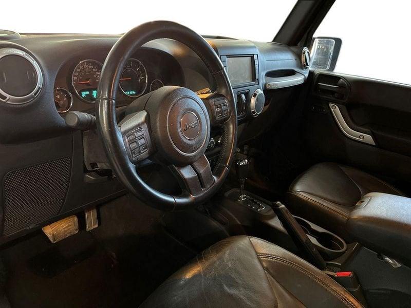 Jeep Wrangler III 2011 Unlimited Unlimited 2.8 crd Sahara auto E5+