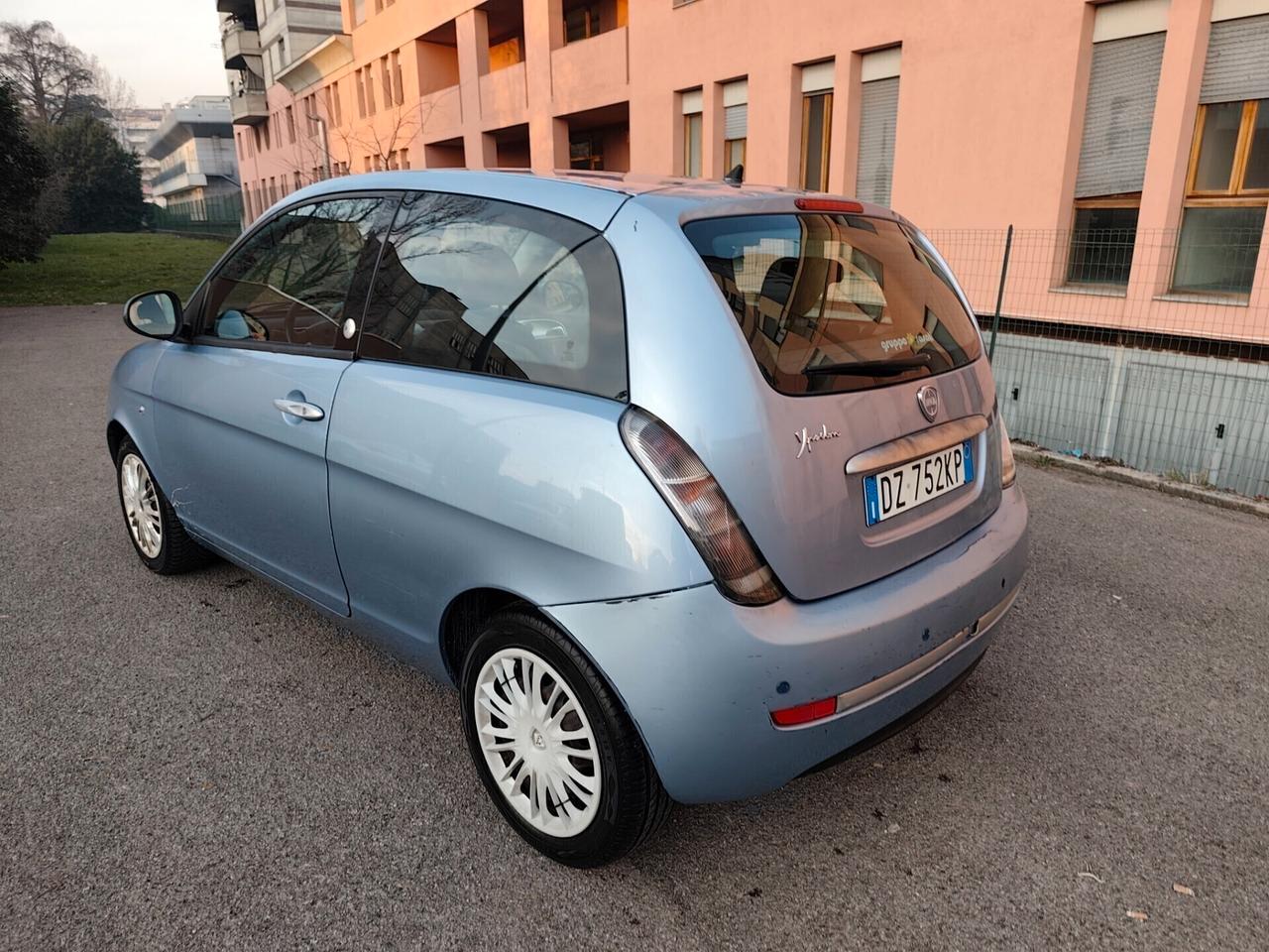 Lancia Ypsilon 1.4 Benz GPL neopatentati