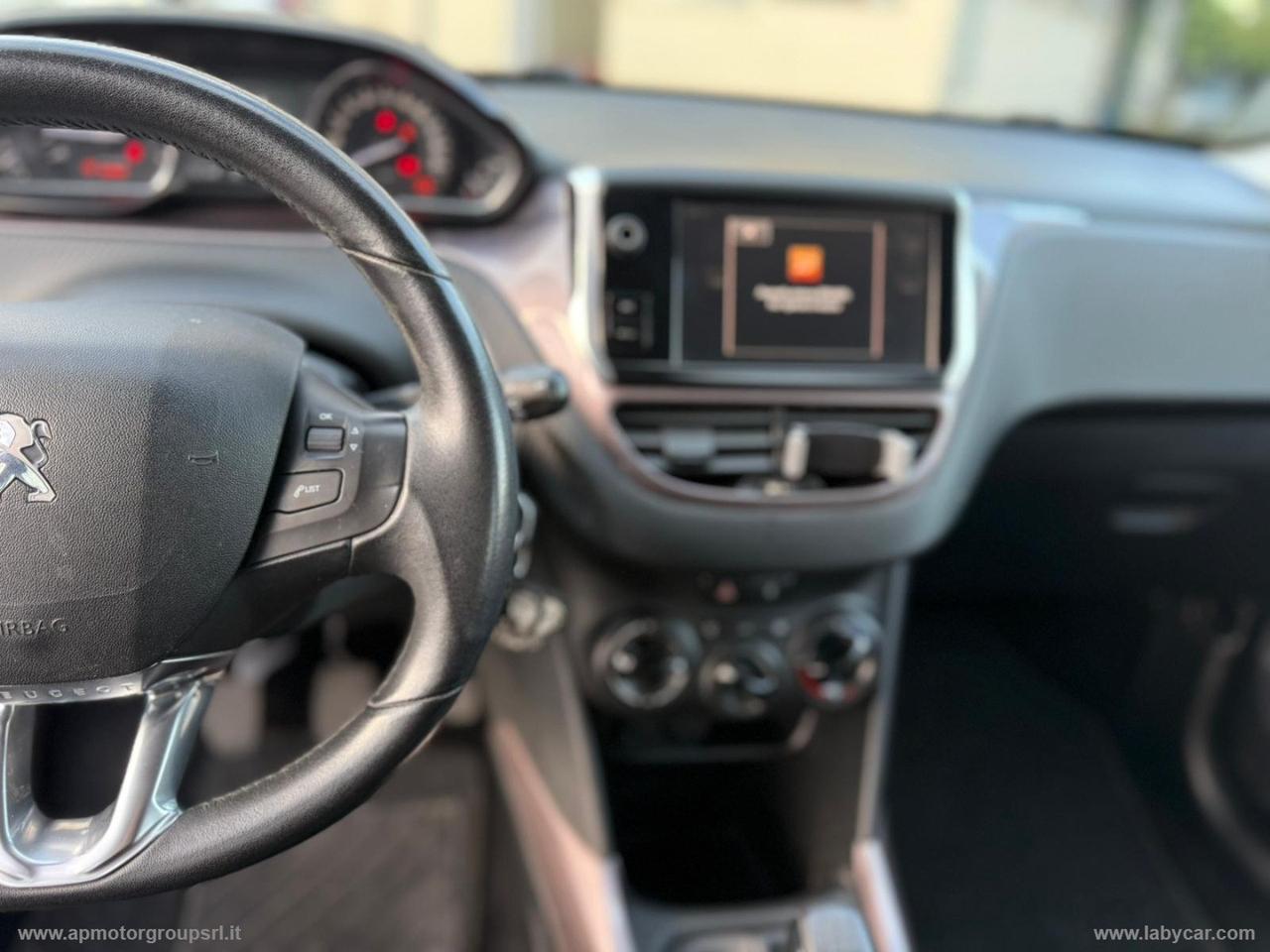 PEUGEOT 2008 PureTech 82 Allure