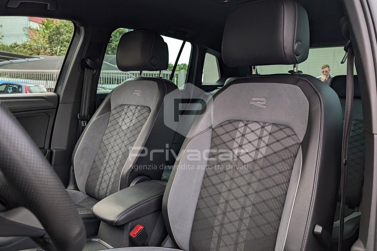 VOLKSWAGEN Tiguan 2.0 TDI 150 CV SCR DSG R-Line